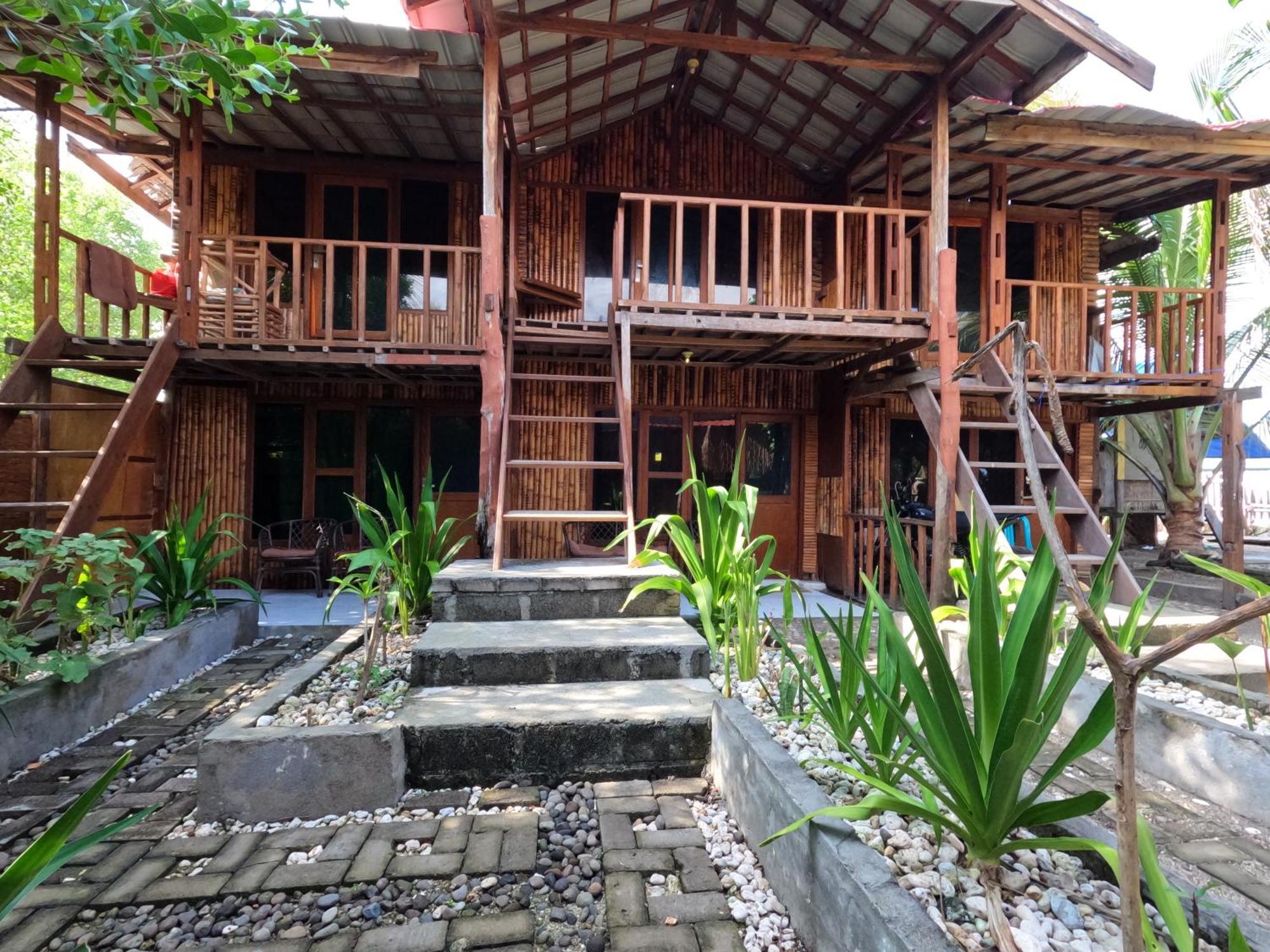 Moyo Island Maryan Moyo Bungalows & Resto מראה חיצוני תמונה