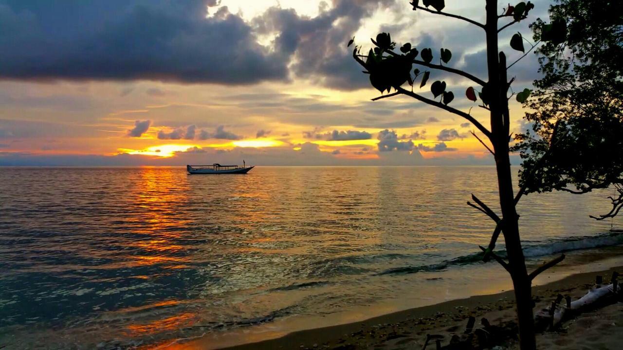 Moyo Island Maryan Moyo Bungalows & Resto מראה חיצוני תמונה